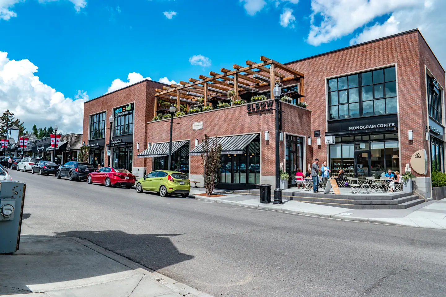 Britannia Plaza storefronts and outdoor seating along a shopping street